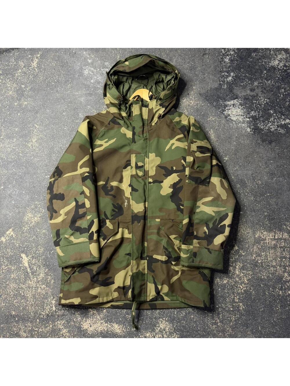 Vintage 90’s Camo Army Anorak Trench Jacket